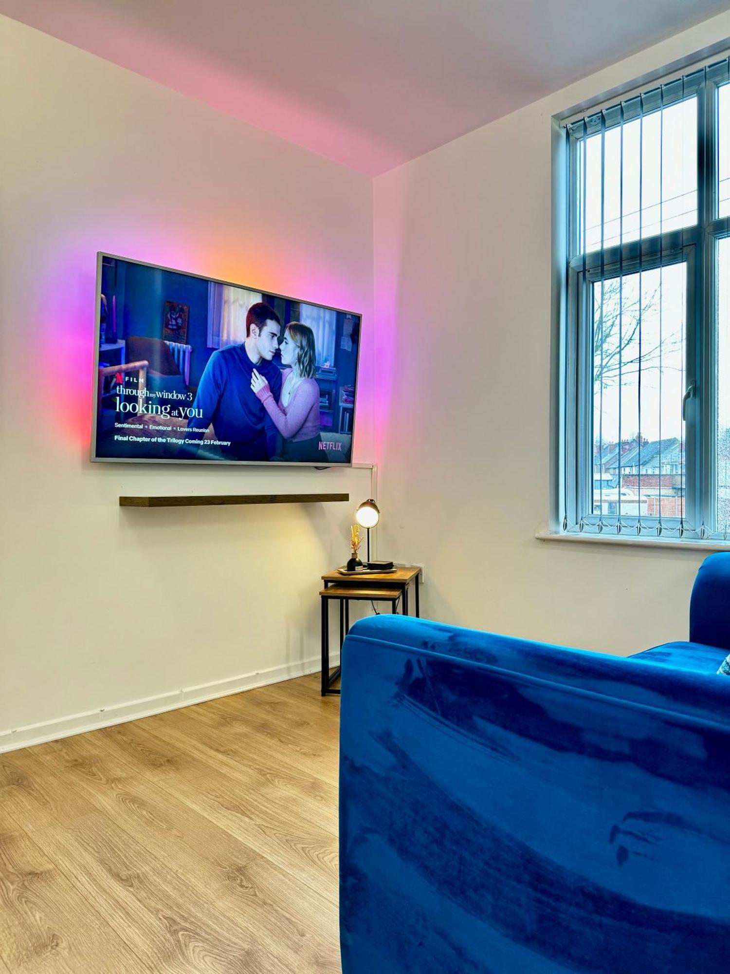 Rnm - Business Professional & Top Choice, Private Access & Entire Place, Kitchen & Washroom With Amenities, Smart Tv, Easy Access, Fast Wifi, Parking Nearby, Great Transport Links Halesowen Exterior foto